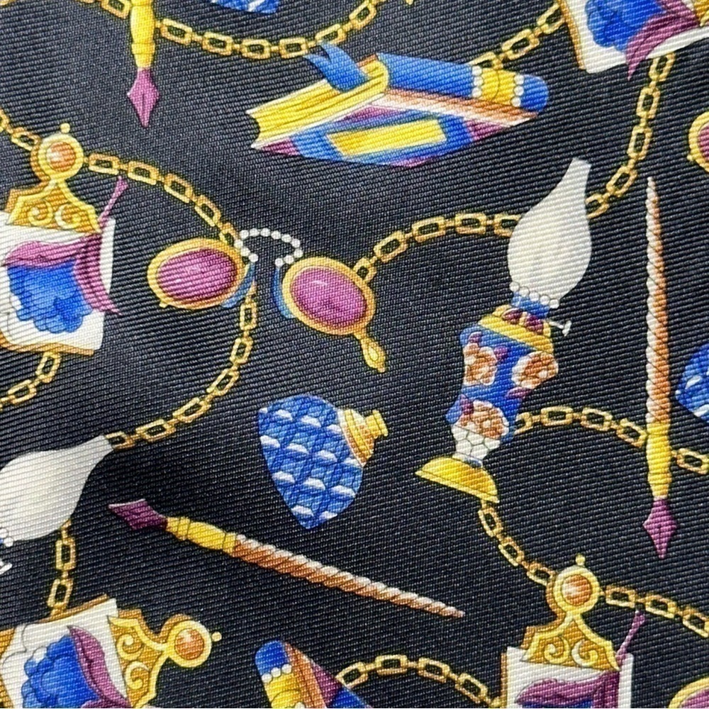 Leonard Paris Black Chain Link Glasses Pen Writing Lamp Books Necktie Tie View 4